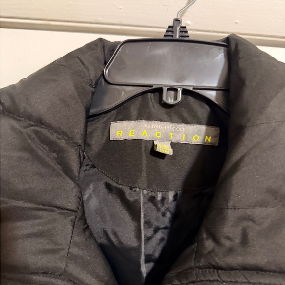 Kenneth Cole Reaction Quilted Black Vest - Picture 2 of 5